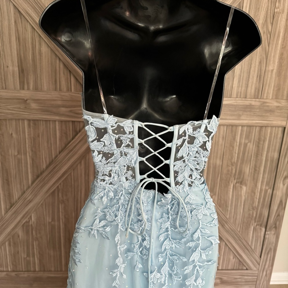 Prom Dress - Picture 3 of 7